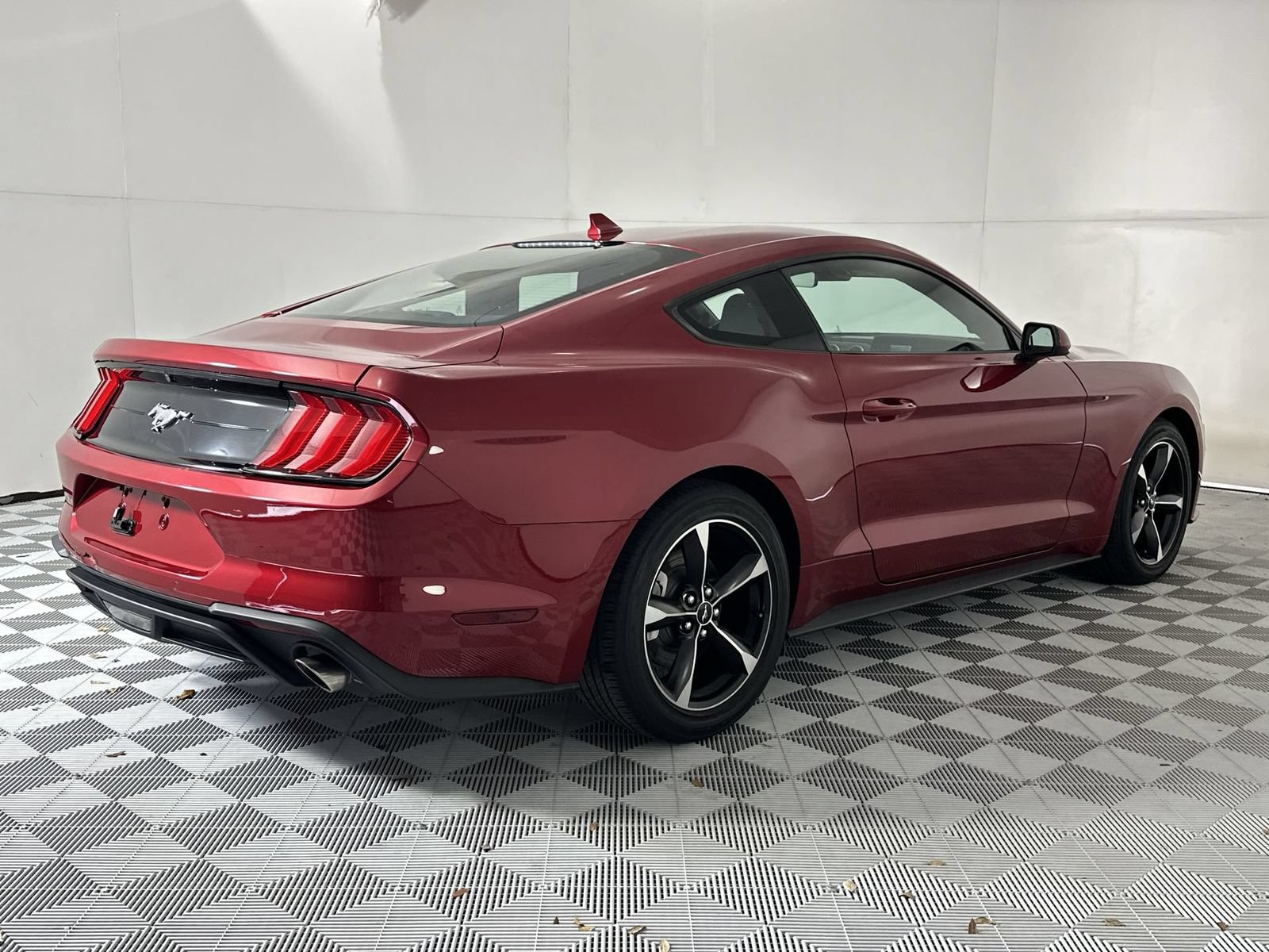 Used 2022 Ford Mustang Coupe w/ Equipment Group 101A RWD image 8