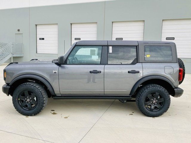 New 2025 Ford Bronco Big Bend w/ Black Diamond Package image 8