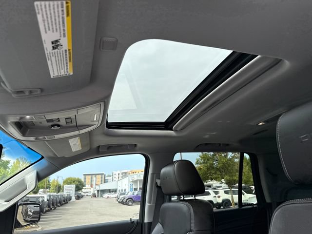 Used 2016 GMC Yukon Denali AWD/4WD image 28