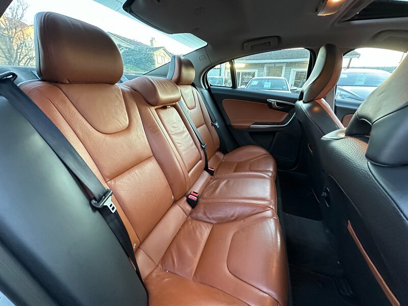 Used 2011 Volvo S60 T6 AWD/4WD image 23
