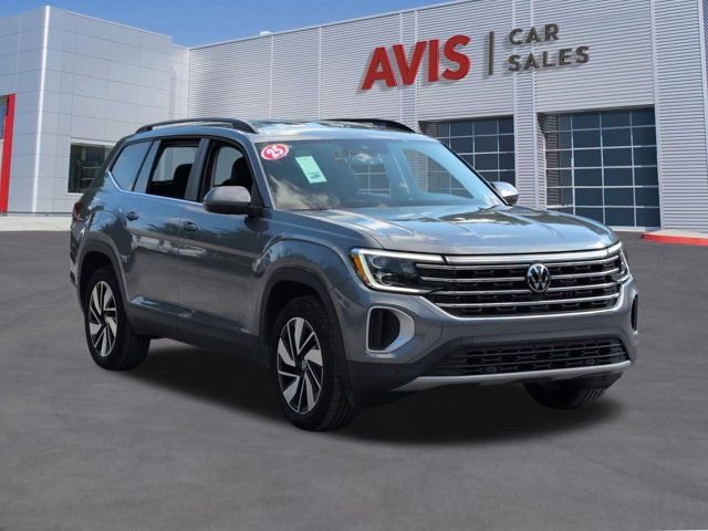 Used 2025 Volkswagen Atlas SE FWD image 3