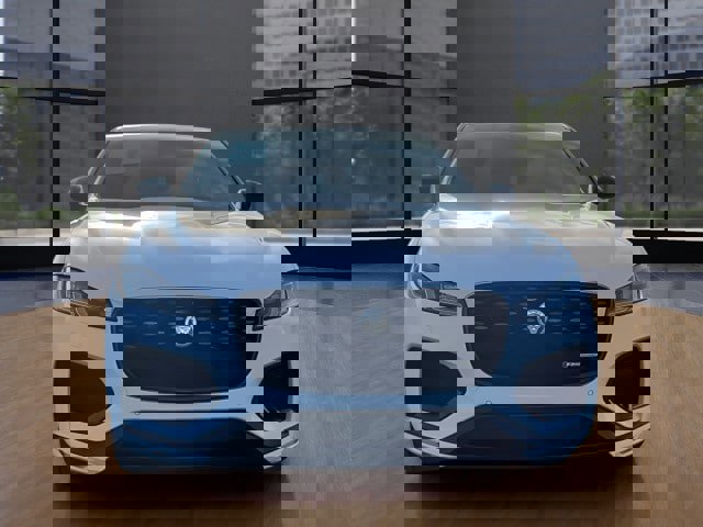 Certified 2025 Jaguar F-PACE R-Dynamic S image 3