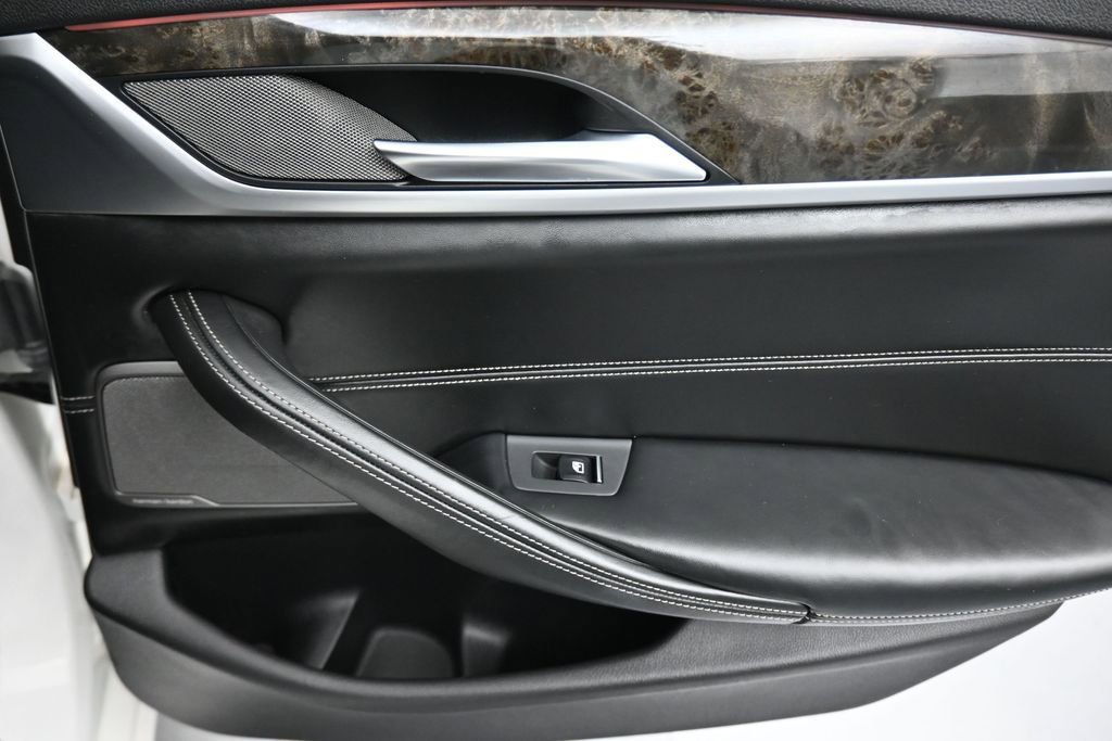 Used 2018 BMW 540i xDrive AWD/4WD image 37