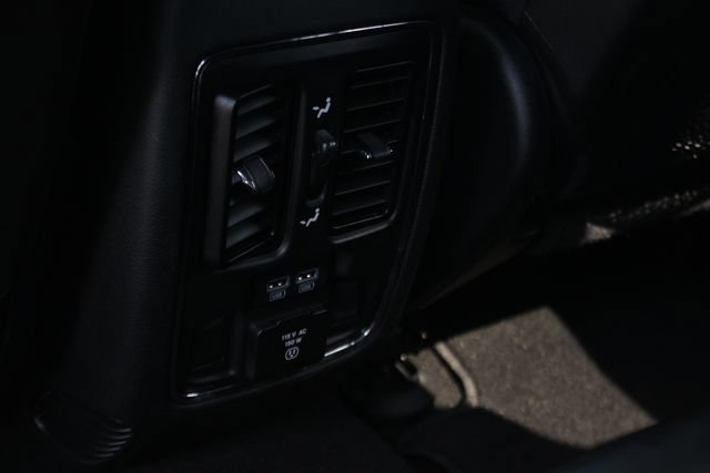 Used 2021 Jeep Grand Cherokee Limited AWD/4WD image 25