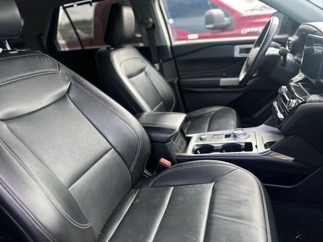 Used 2021 Ford Explorer Limited image 21