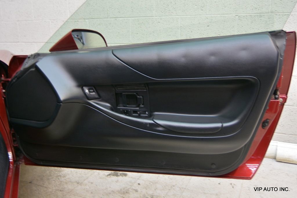 Used 1994 Chevrolet Corvette Coupe image 8