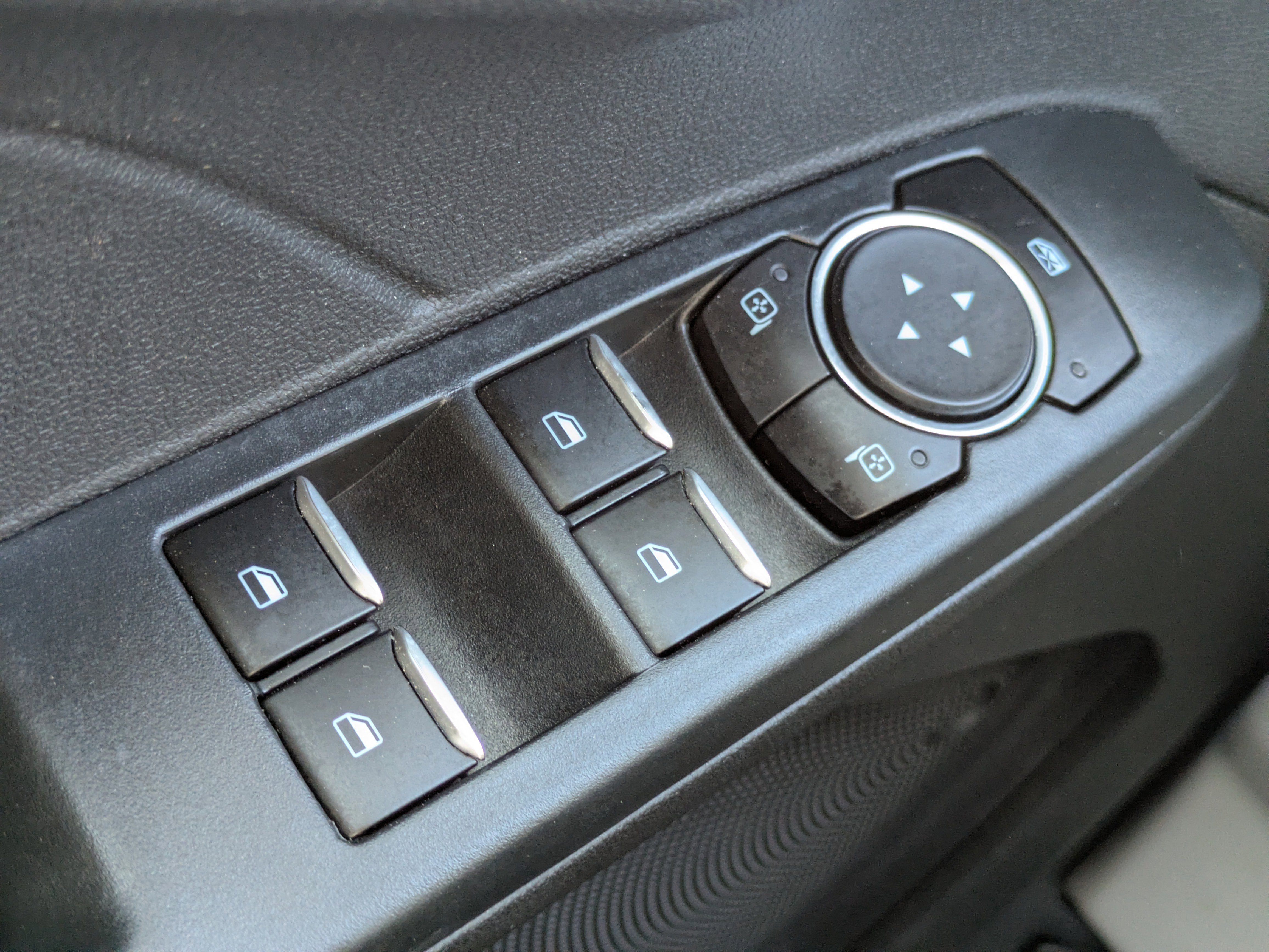 Used 2023 Ford Escape Platinum image 23