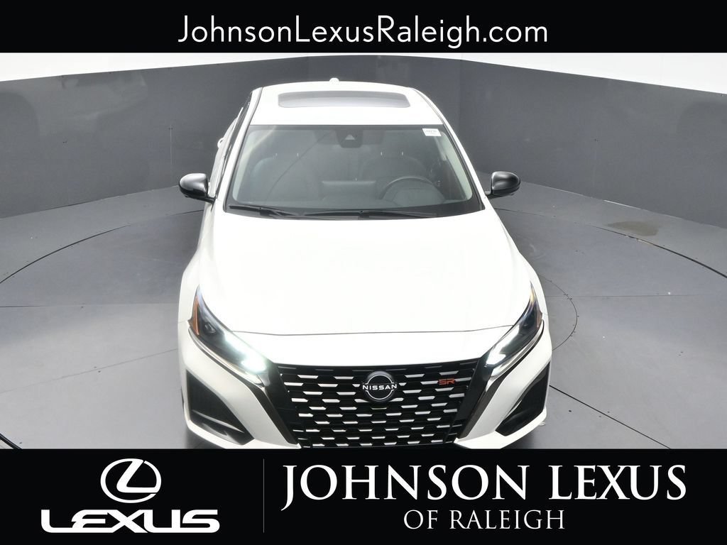 Used 2023 Nissan Altima 2.0 SR FWD image 23