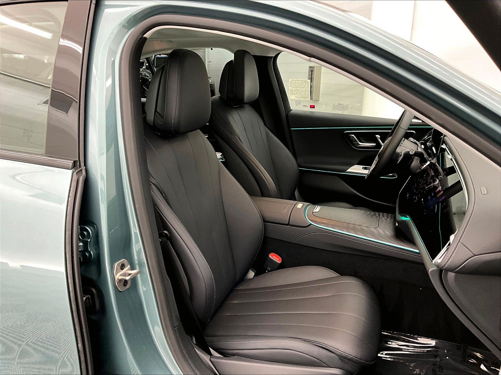 Used 2026 Mercedes-Benz E 350 Sedan image 6