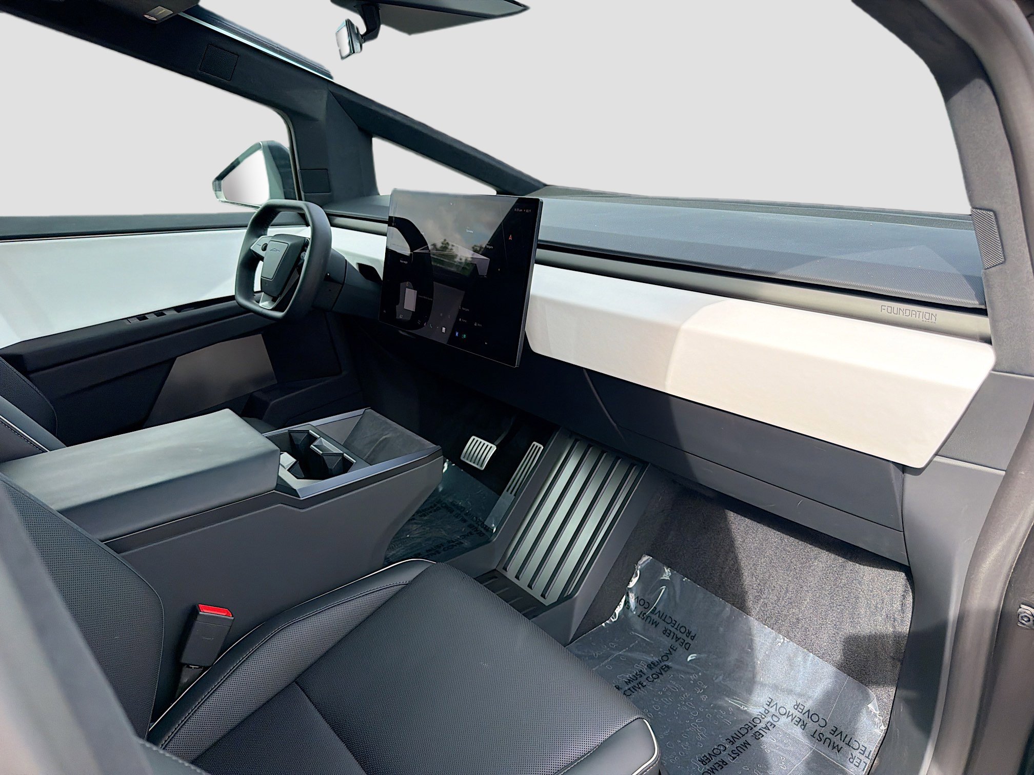 Used 2024 Tesla Cybertruck AWD Crew Cab image 14