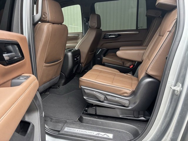 Certified 2025 Chevrolet Suburban High Country image 14