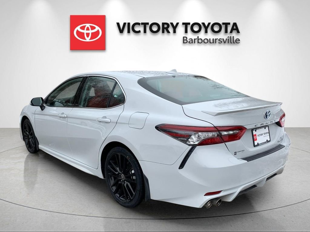 Used 2024 Toyota Camry XSE image 3