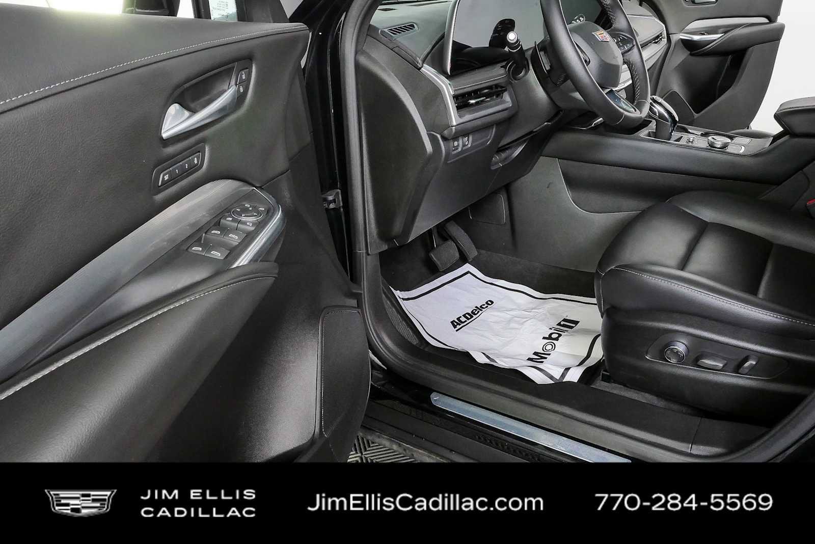Certified 2025 Cadillac XT4 Premium Luxury FWD image 7
