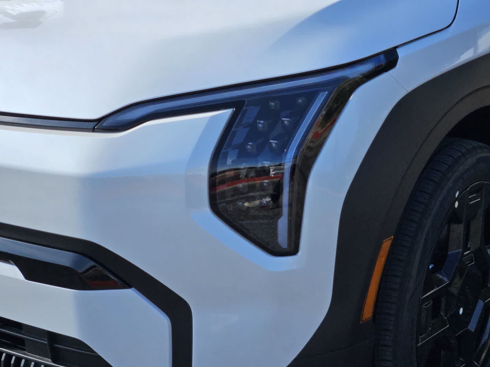 New 2027 Kia EV3 Wind w/ Wind Fwd Nightfall Package image 7