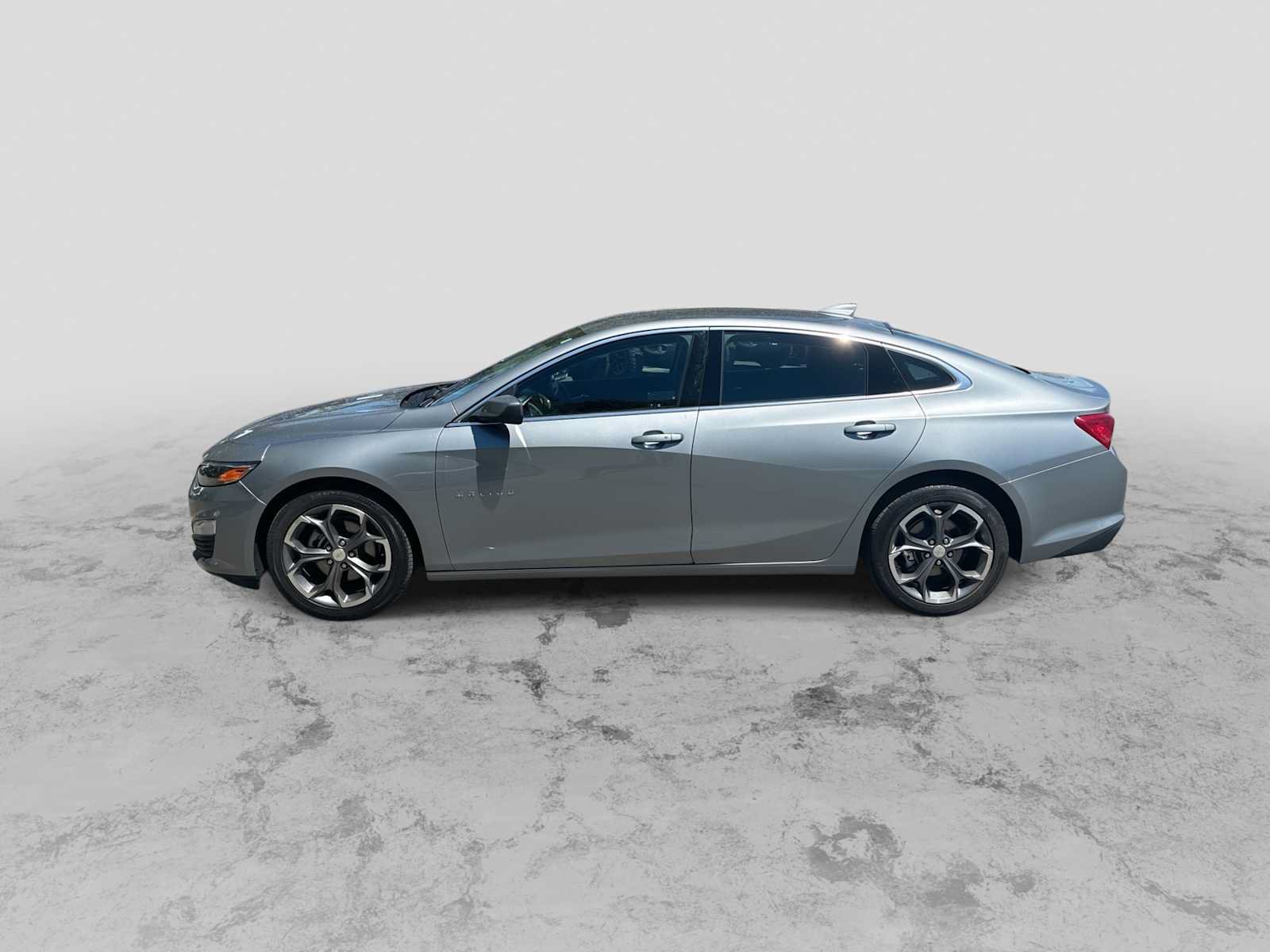 Used 2024 Chevrolet Malibu LT FWD image 4