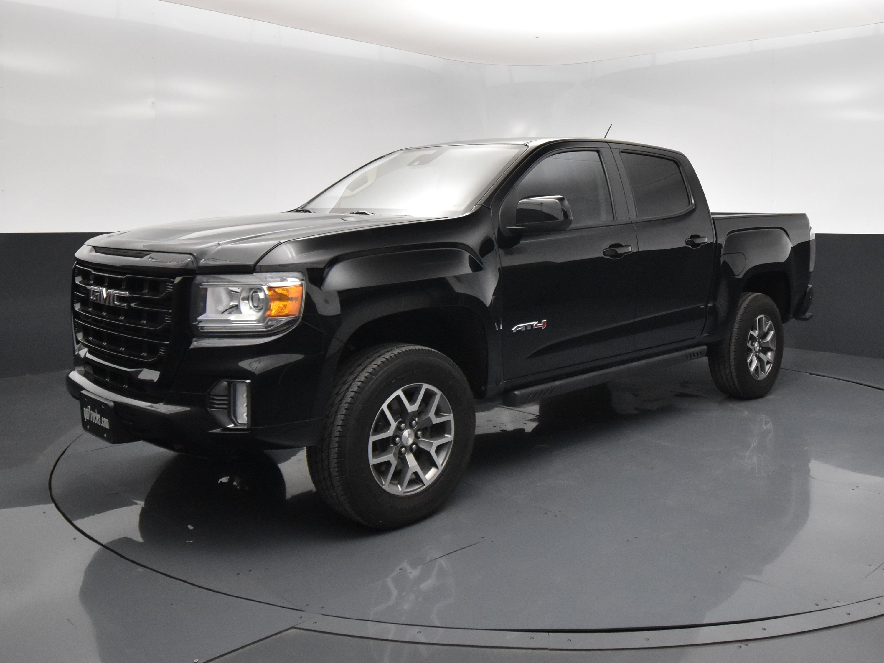 Used 2022 GMC Canyon AT4 w/ Driver Alert Package AWD/4WD image 2