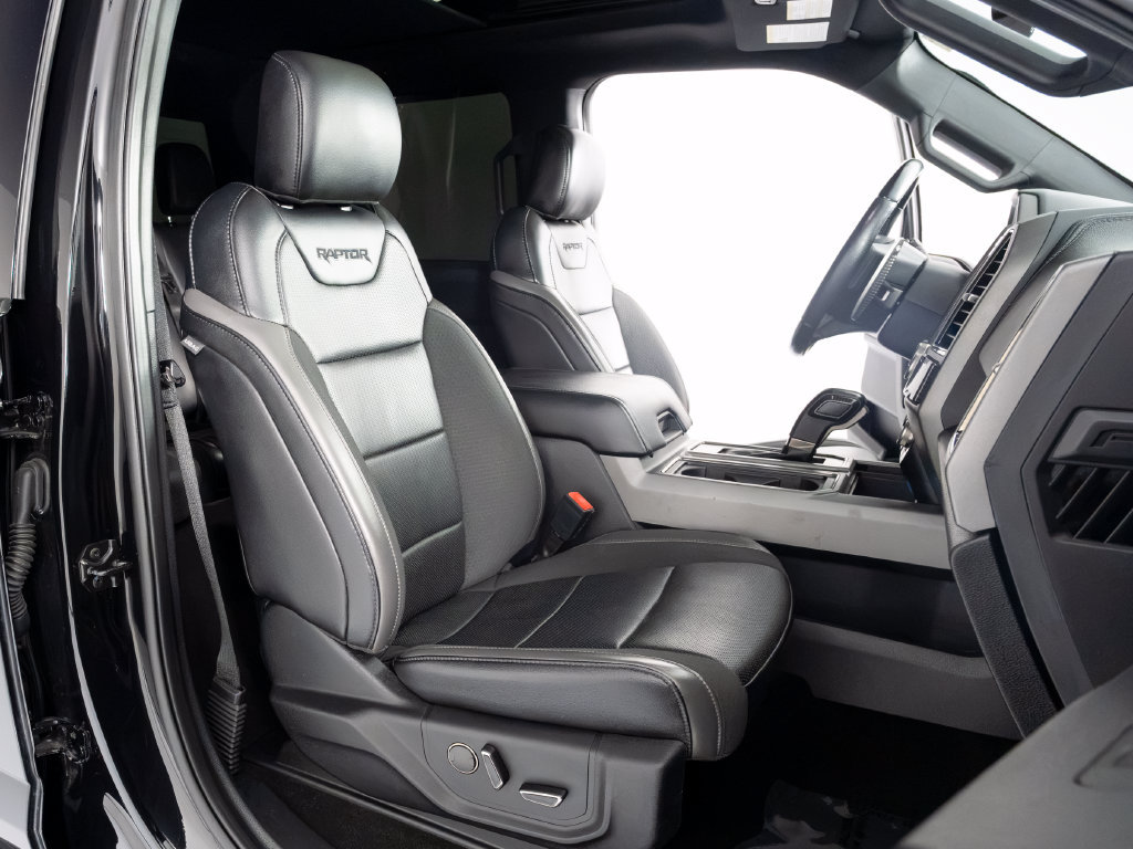 Used 2019 Ford F150 Raptor w/ Equipment Group 802A Luxury AWD/4WD image 38