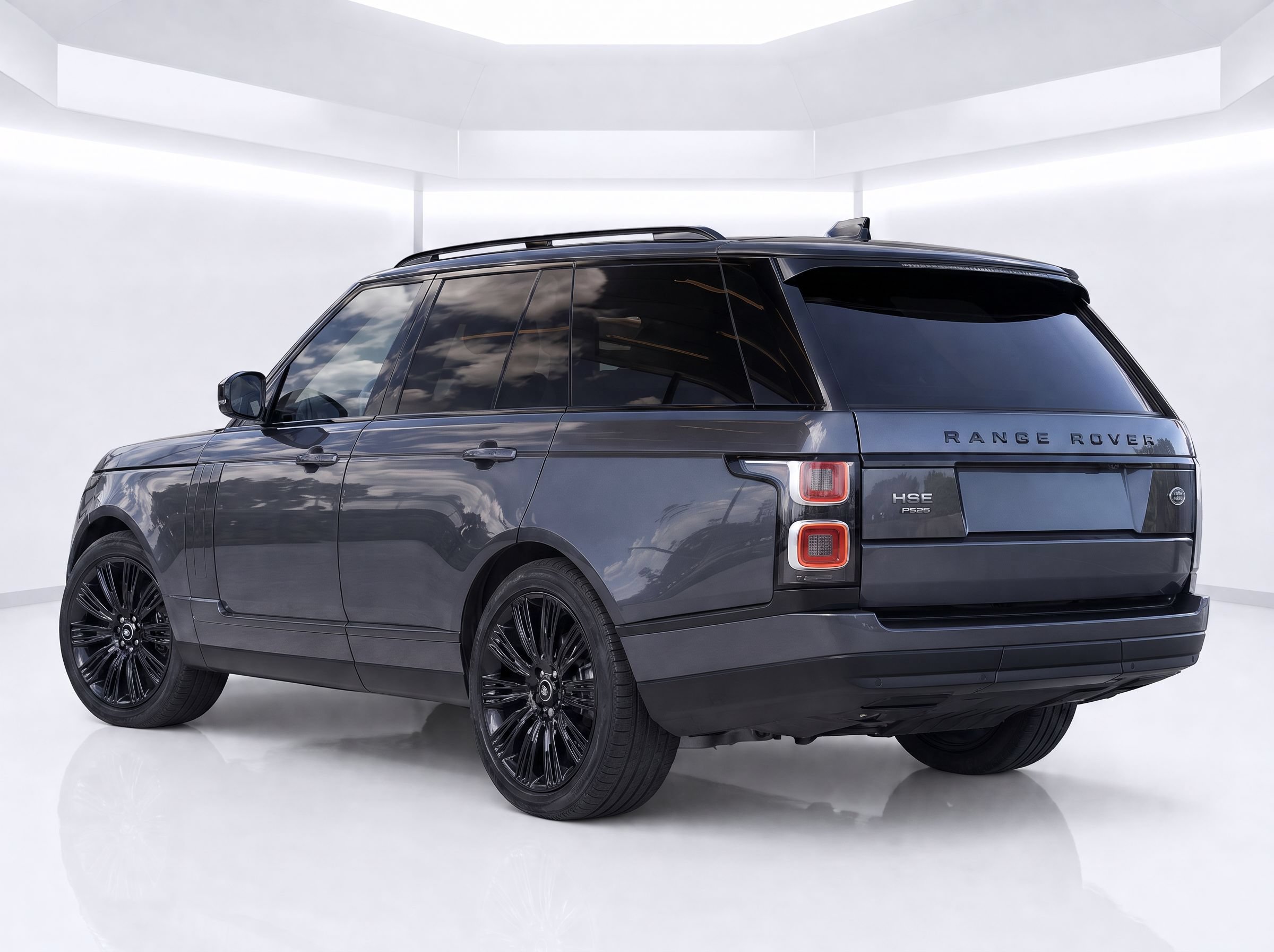 Used 2020 Land Rover Range Rover HSE AWD/4WD image 3