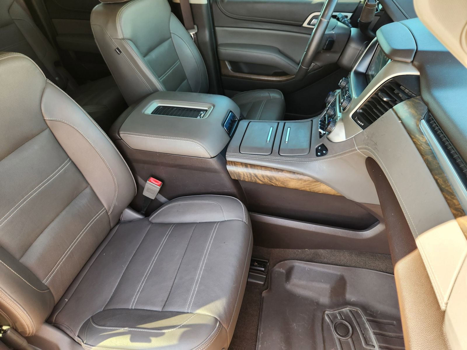 Used 2018 GMC Yukon XL Denali w/ Open Road Package AWD/4WD image 15