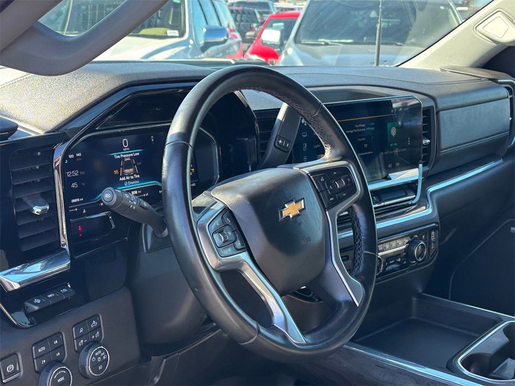 Used 2024 Chevrolet Silverado 2500 LTZ w/ LTZ Texas Edition image 8