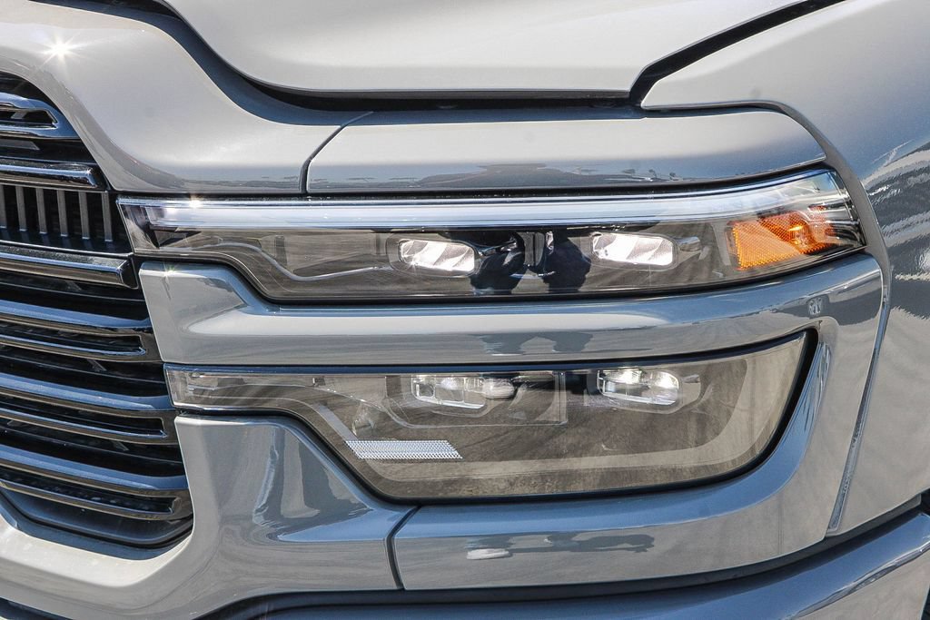 New 2026 RAM 2500 Laramie w/ Night Edition AWD/4WD image 5