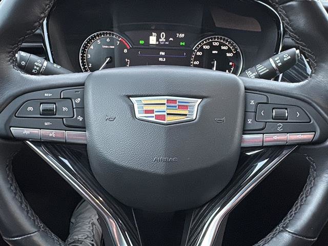 Used 2025 Cadillac XT6 Premium Luxury image 19