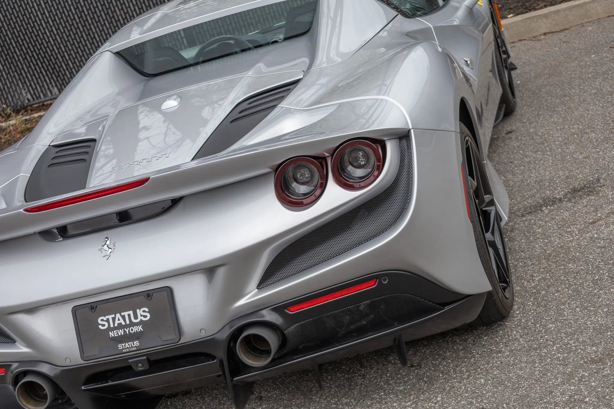 Used 2022 Ferrari F8 Tributo RWD image 48