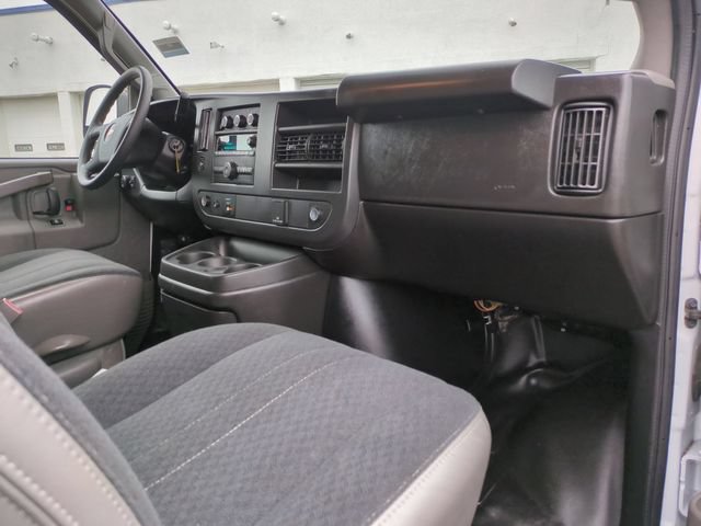 Used 2025 Chevrolet Express 2500 w/ Driver Convenience Package RWD image 17