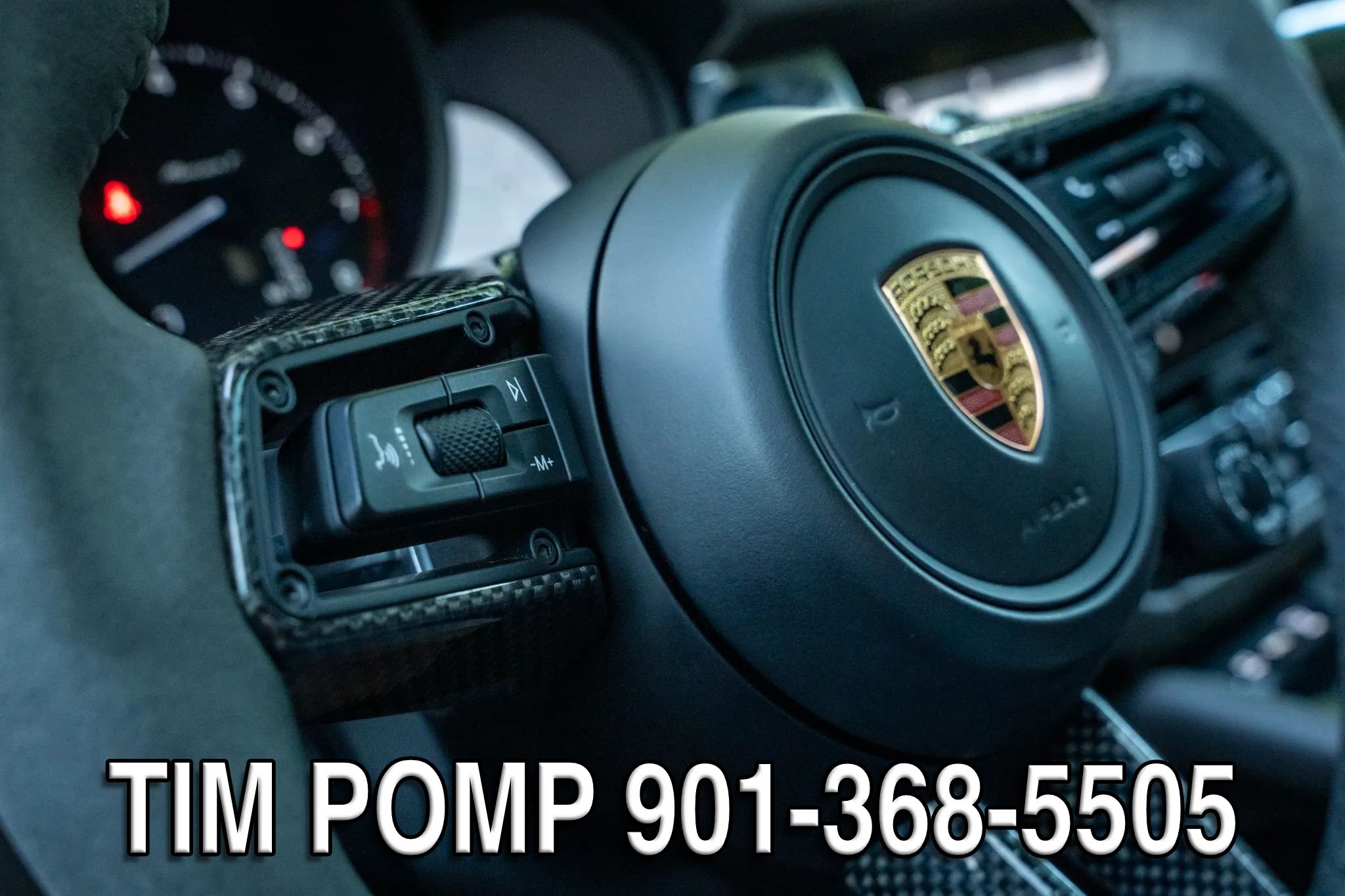 Used 2023 Porsche Macan Turbo w/ Premium Package AWD/4WD image 27