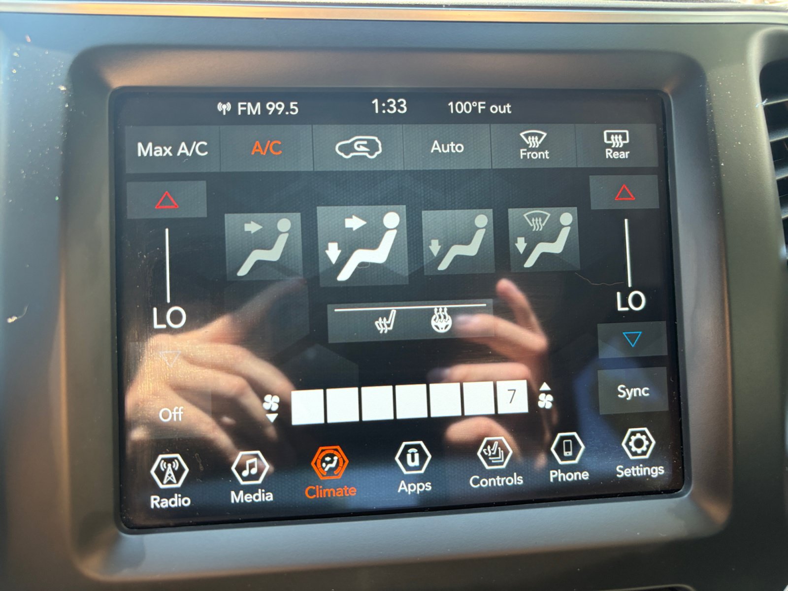 Used 2022 Jeep Cherokee Latitude Lux AWD/4WD image 23