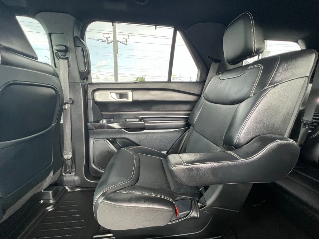Used 2020 Ford Explorer ST w/ ST Street Pack image 19