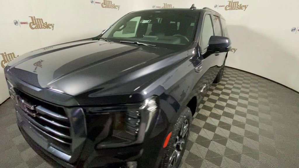 Used 2023 GMC Yukon XL AT4 w/ AT4 Premium Plus Package image 4