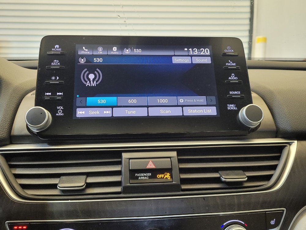 Used 2018 Honda Accord EX image 25