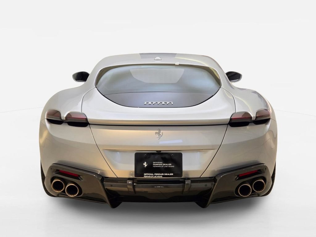 Used 2022 Ferrari Roma RWD image 10