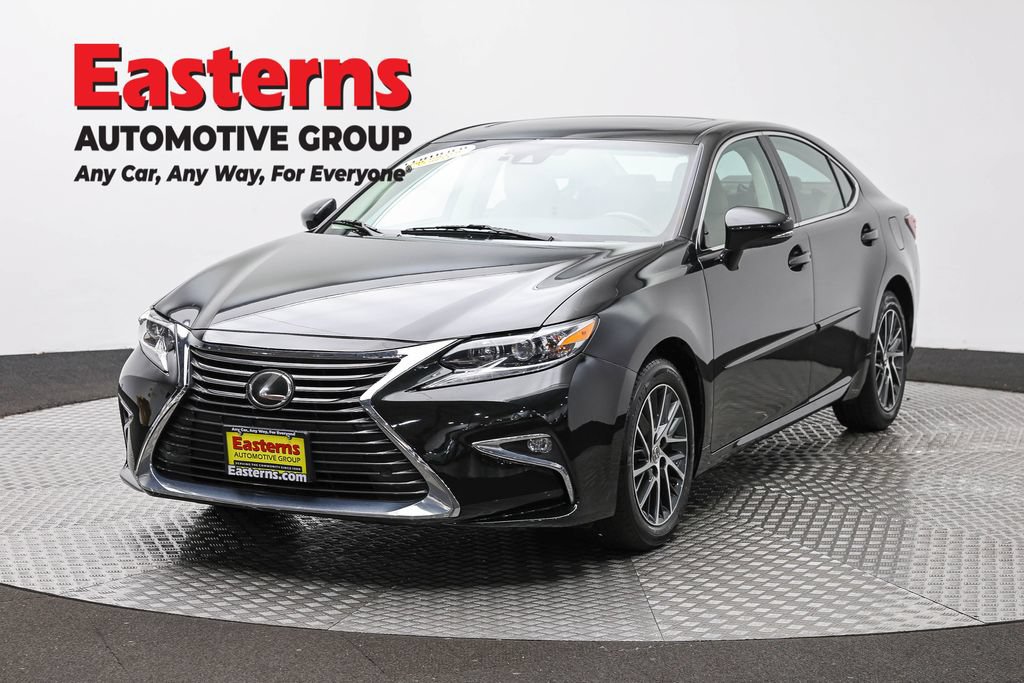 Used 2017 Lexus ES 350 w/ Navigation System Package FWD image 1