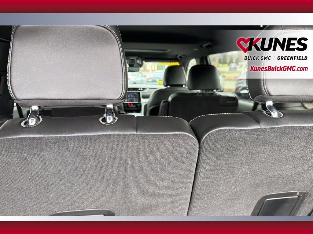 Used 2023 Jeep Grand Cherokee L Laredo image 37