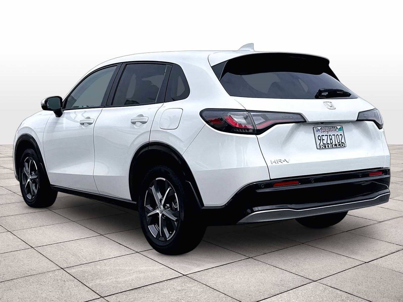 Used 2023 Honda HR-V EX-L image 14