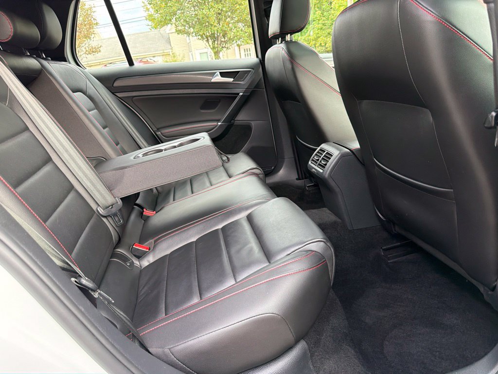 Used 2021 Volkswagen GTI SE FWD image 26