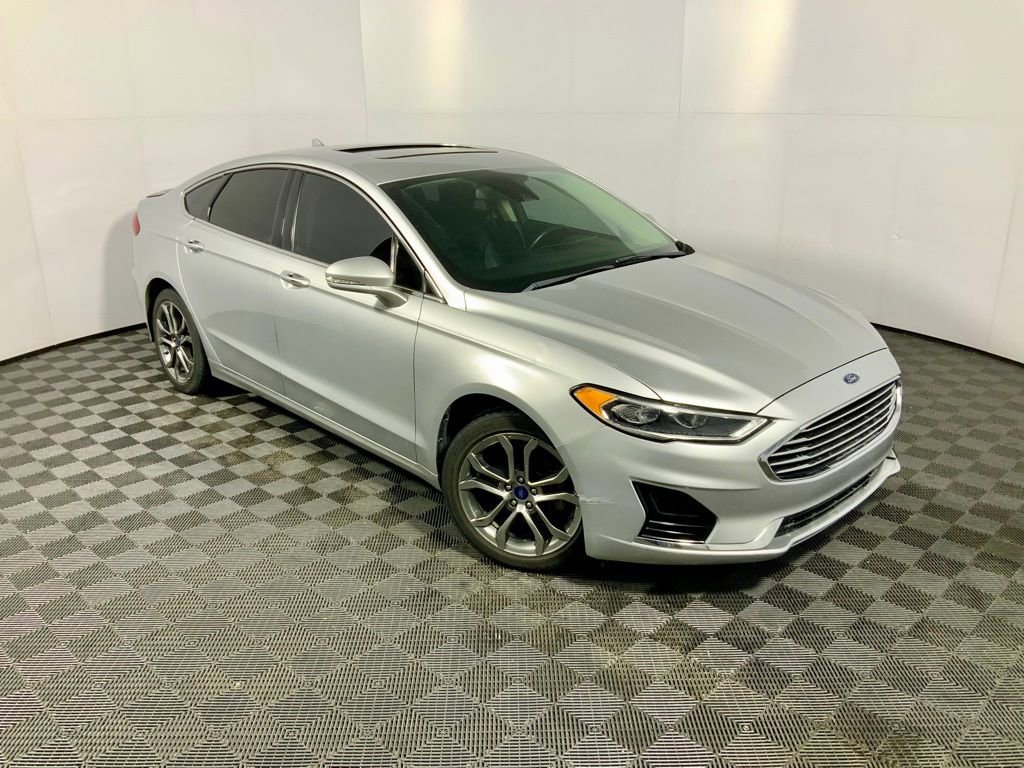 Used 2019 Ford Fusion SEL FWD image 10
