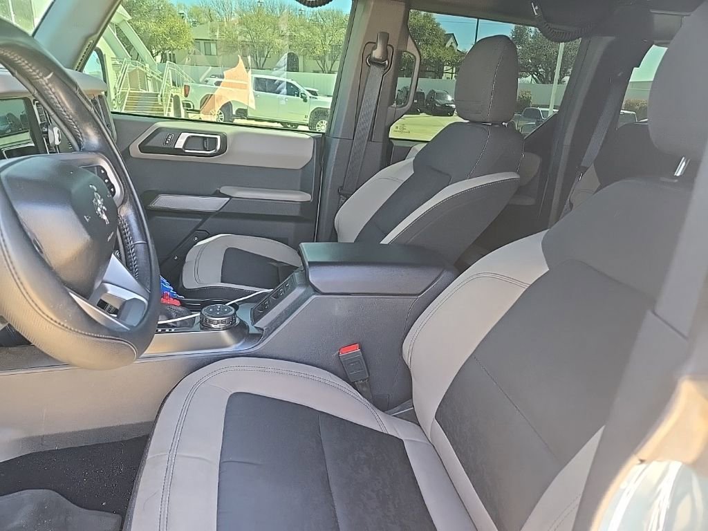 Used 2022 Ford Bronco Wildtrak image 8