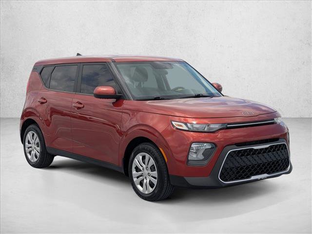 Used 2022 Kia Soul LX FWD image 3