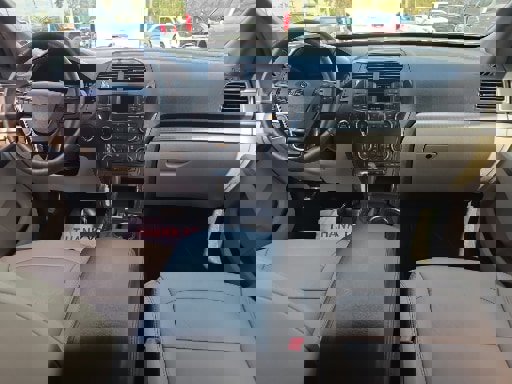 Certified 2018 Ford Explorer XLT image 5