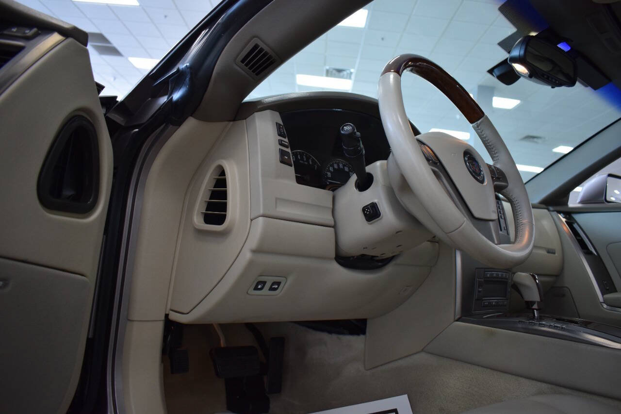 Used 2005 Cadillac XLR RWD image 58