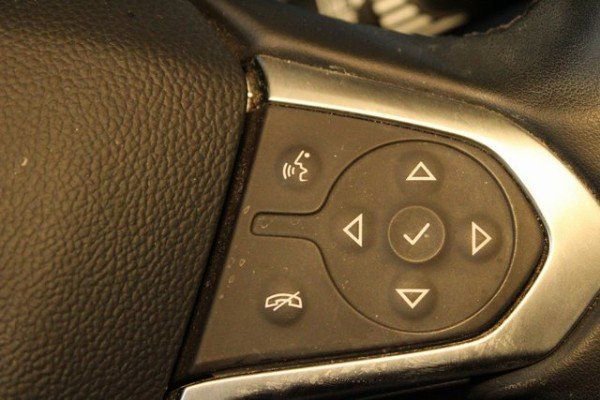 Used 2023 Chevrolet Traverse LT image 25