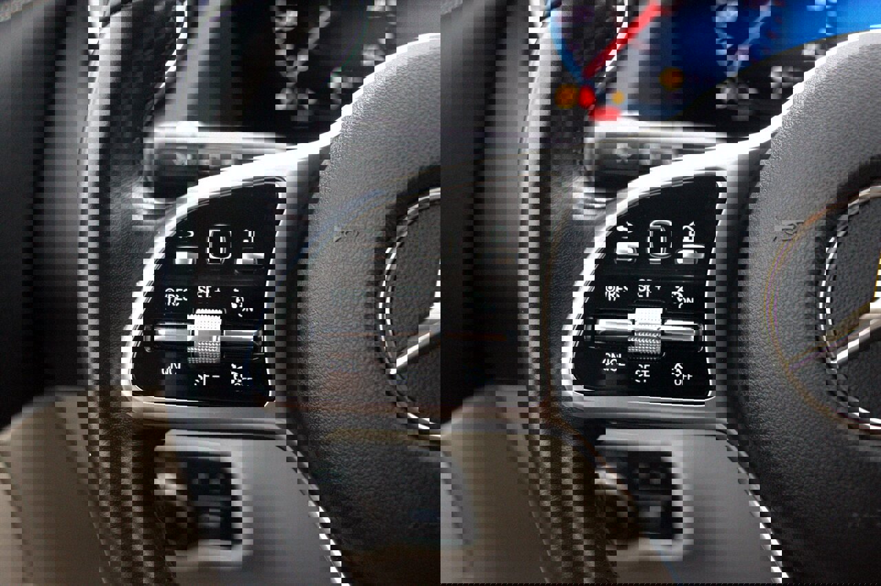 Used 2023 Mercedes-Benz GLA 250 4MATIC image 24