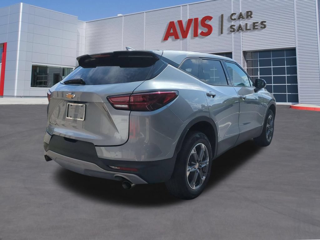 Used 2025 Chevrolet Blazer LT FWD image 6