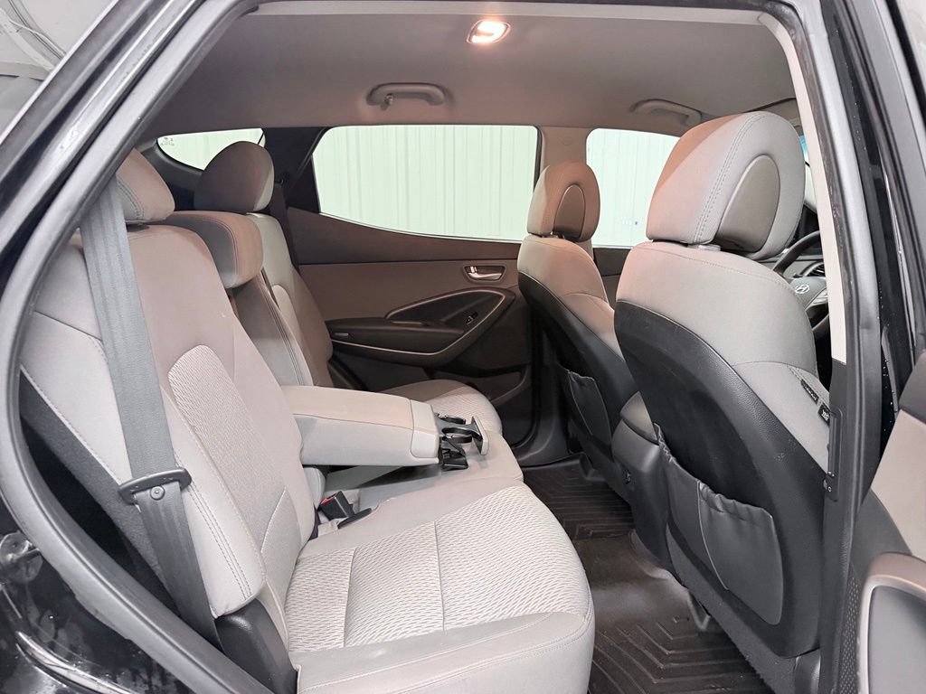Used 2017 Hyundai Santa Fe Sport FWD image 30