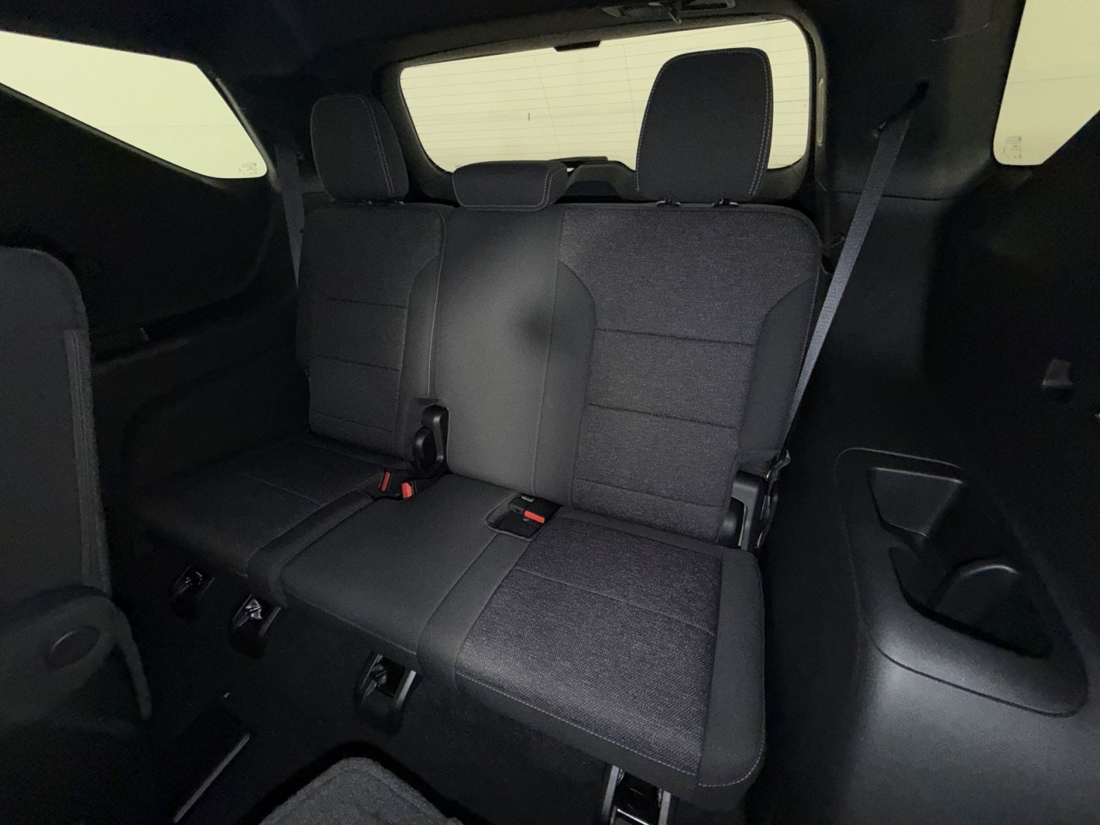 New 2027 Chevrolet Traverse LT w/ Midnight/Sport Edition FWD image 25