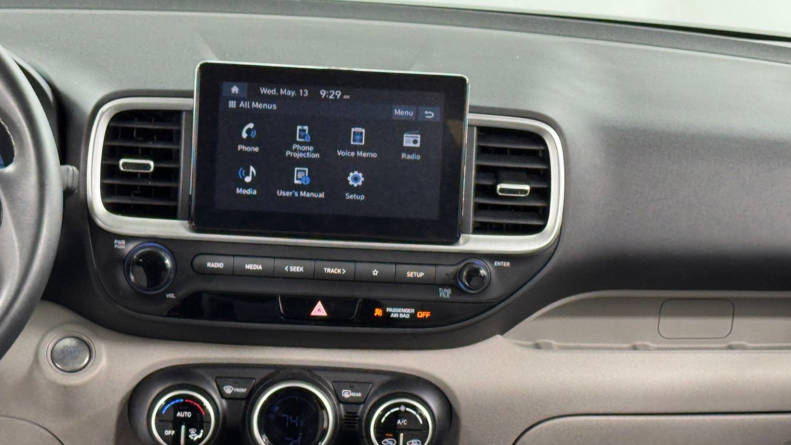 Used 2025 Hyundai Venue SEL FWD image 16