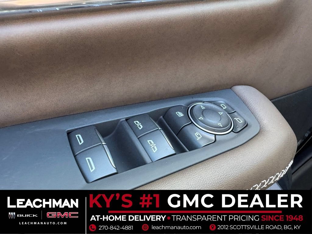 New 2026 GMC Yukon Denali Ultimate w/ LPO, Floor Liner Package AWD/4WD image 13